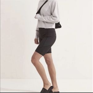 Athleta Contender 9" Bike Shorts Black